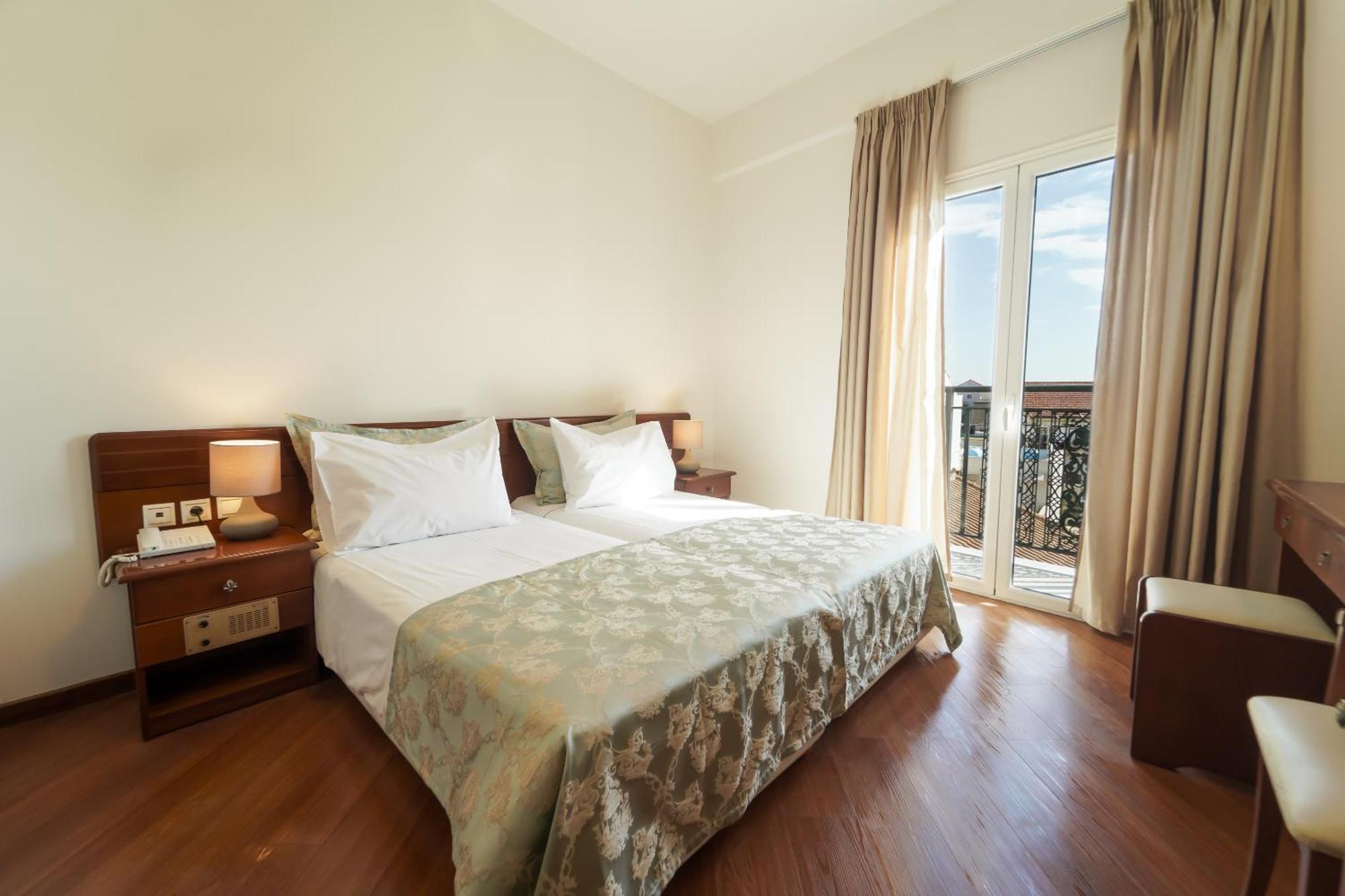 Diana Hotel Zakynthos Town Exterior photo